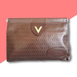 Final markdown sale‼️⬇️Mario Valentino monogram clutch
