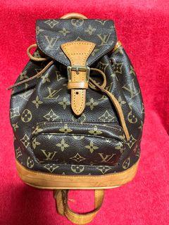 Sold out! FRAGMENT x Louis Vuitton (Hiroshi Fujiwara), LV backpack ZACK,  collector's piece, limited FRAGMENT edition, very mint condition., Men's  Fashion, Bags, Backpacks on Carousell