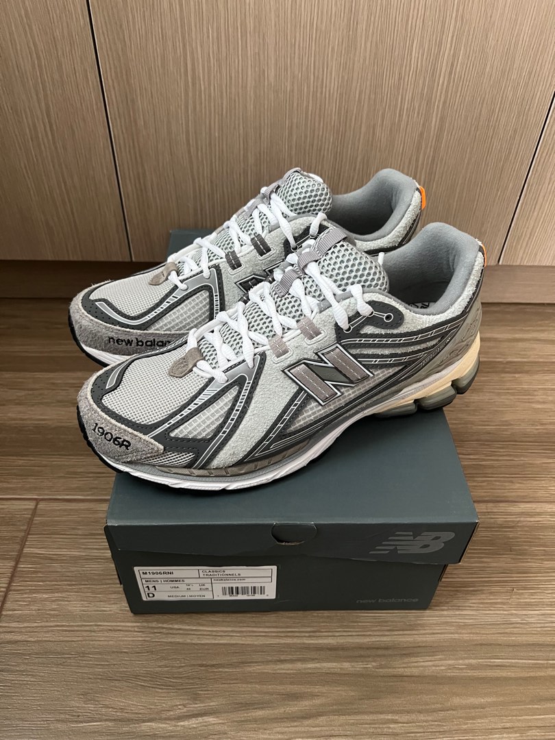 New Balance 1906R N.Hoolywood x INVINCIBLE M1906RNI US11, 男裝, 鞋 