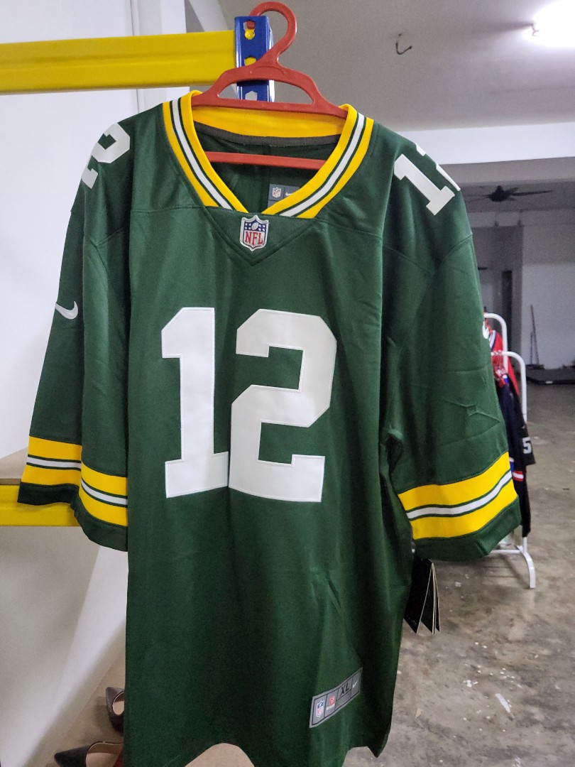 Oversized NFL jersey, Men's Fashion, Activewear on Carousell