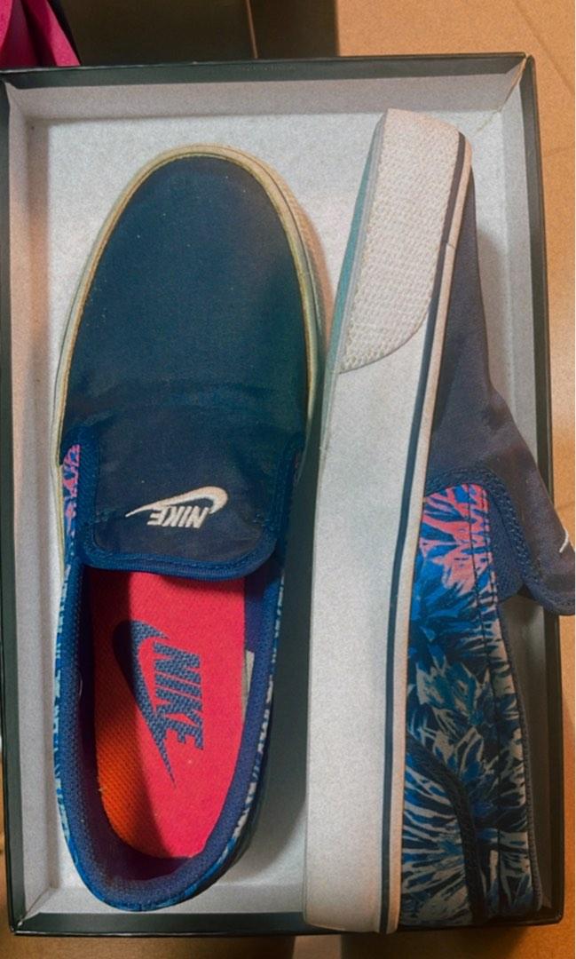 unisex nike slip on shoes