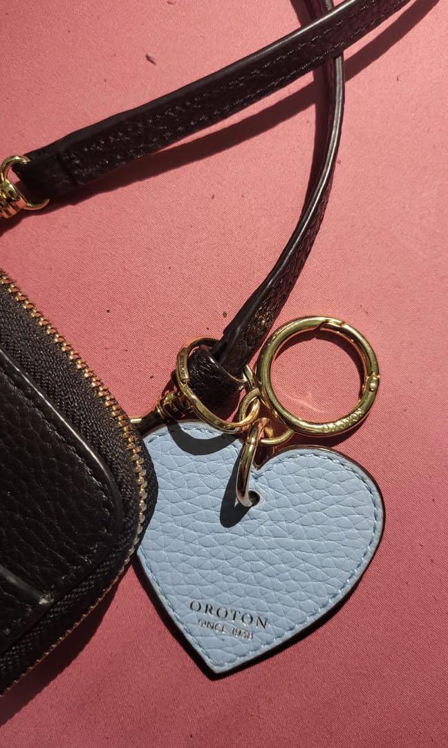 Oroton lucy 2025 medium pouch