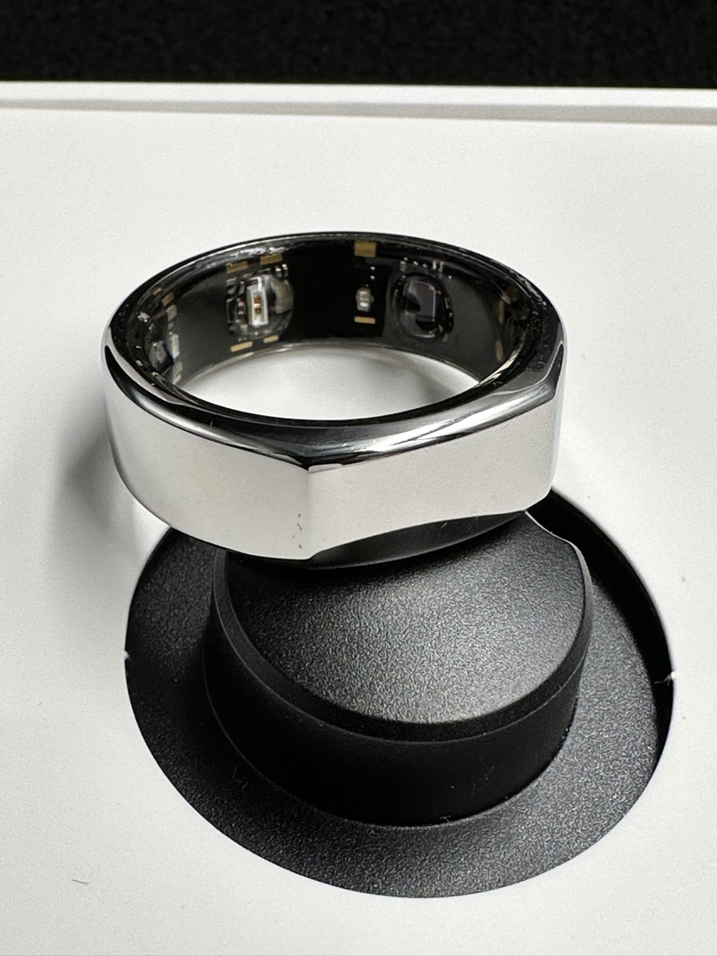 Oura Ring Gen3 Heritage Silver US 11 + 2 Chargers, Mobile