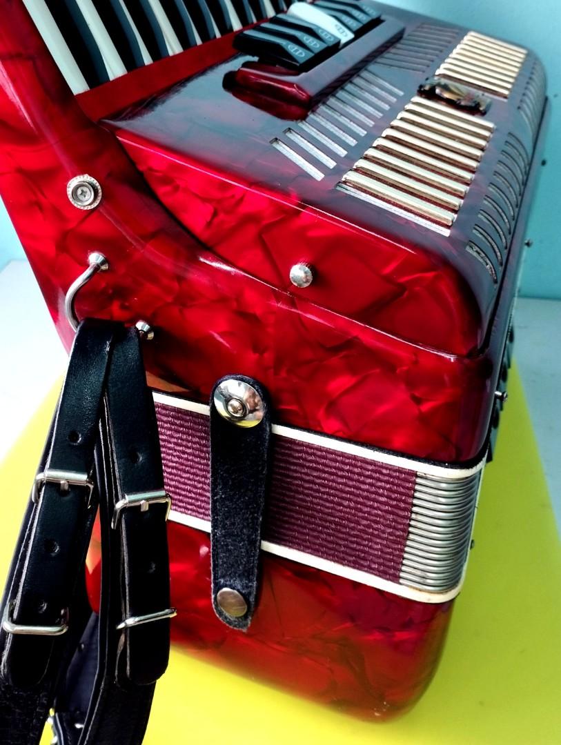 Parrot accordion, Hobbies & Toys, Music & Media, Musical Instruments on ...