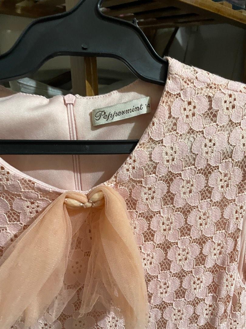 Peppermint Dress (Category: Babies & Kids Fashion) located in Manila. Submitted by libienbien (Listing ID 1191440356, Image 2). Description: Pwedeng pwede po to pang christmas party ng anak nyo.. sosyal ootd Size: 14 (suitable for ages 10-12) .