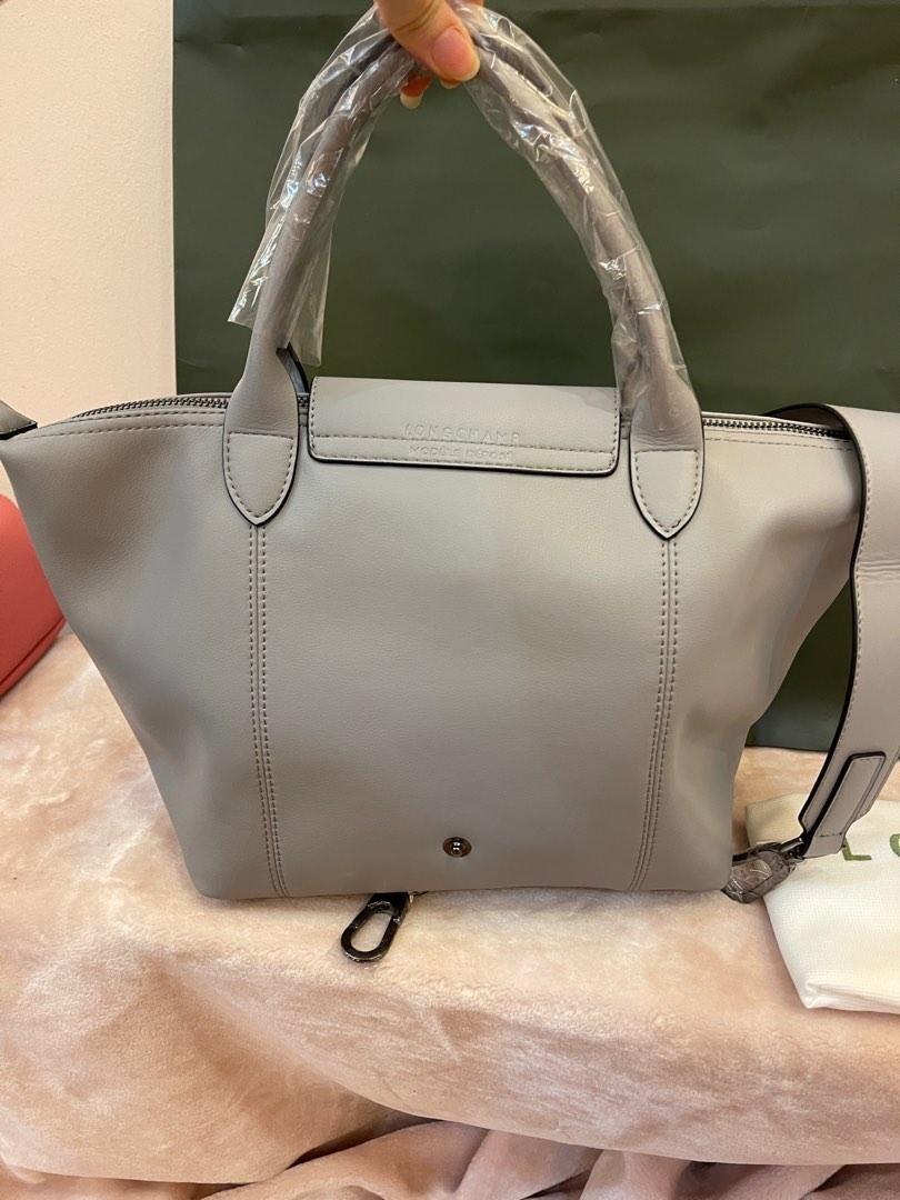 Grey longchamp bag top