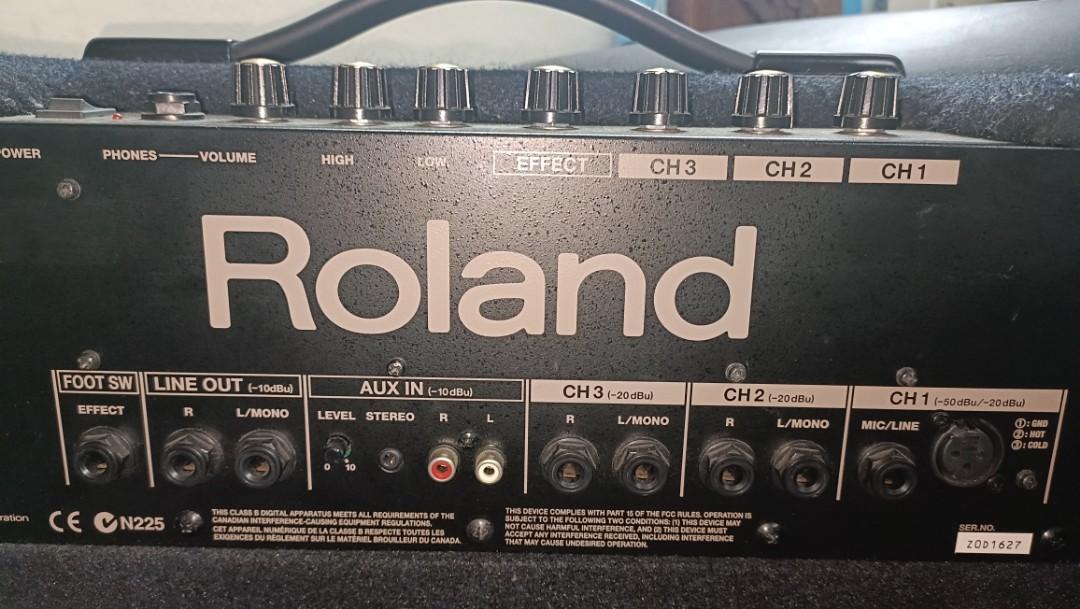 Roland KC110 stereo keyboard amplifier, Hobbies & Toys, Music & Media