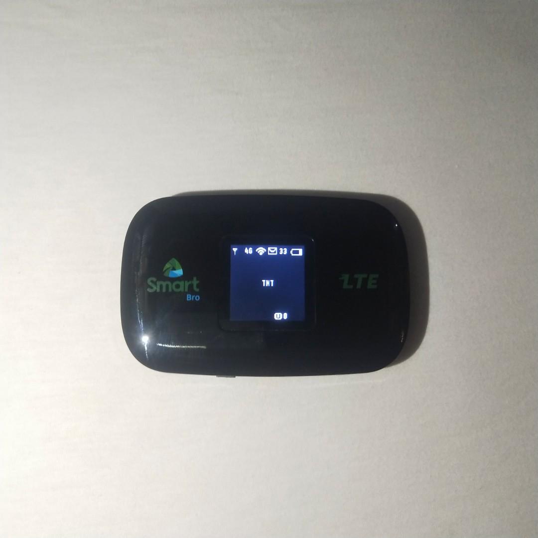 Rush LTE Smartbro pocket wifi (please read description!) (Category: Networking) located in Rodriguez. Submitted by aim4c (Listing ID 1191461892, Image 2). Description: Smartbro LTE Pocket wifi ✔️250mah long battery life (5-6 hours) ✔️upto 15 devices (15 na cp/pc pwede e connect wirelessly) ✔️ Up to 42 mbps(kaya mabilis talaga) ✔️ Advanced LTE ✔️ micro usb (charger lang ng cp mo gagamitin pang charge) Meet Up Areas: Rodriguez(Montalban) San Mateo,
