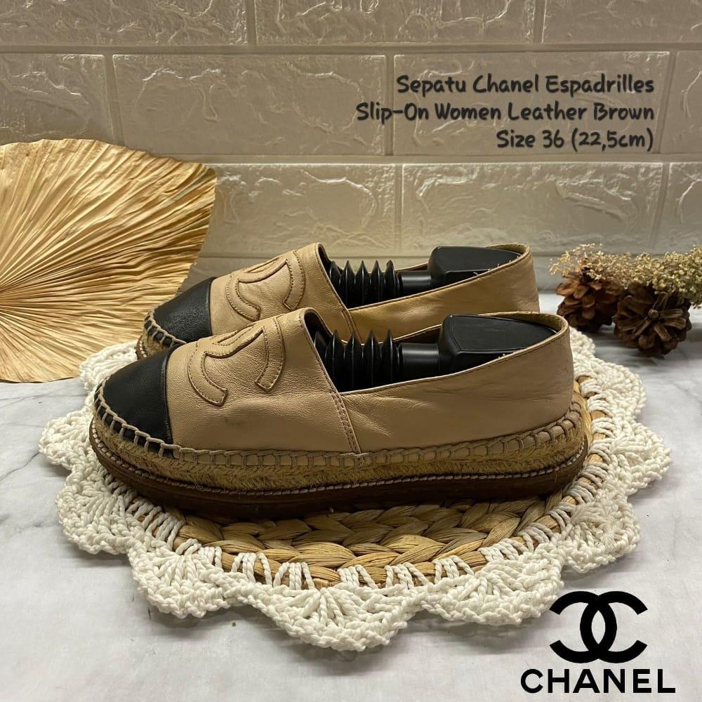Sepatu Chanel Espadrilles Slip-On Women Leather Beige Size 36 (22
