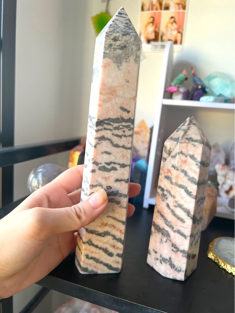 Statement pink zebra towers, Women's Fashion, Jewelry & Organisers