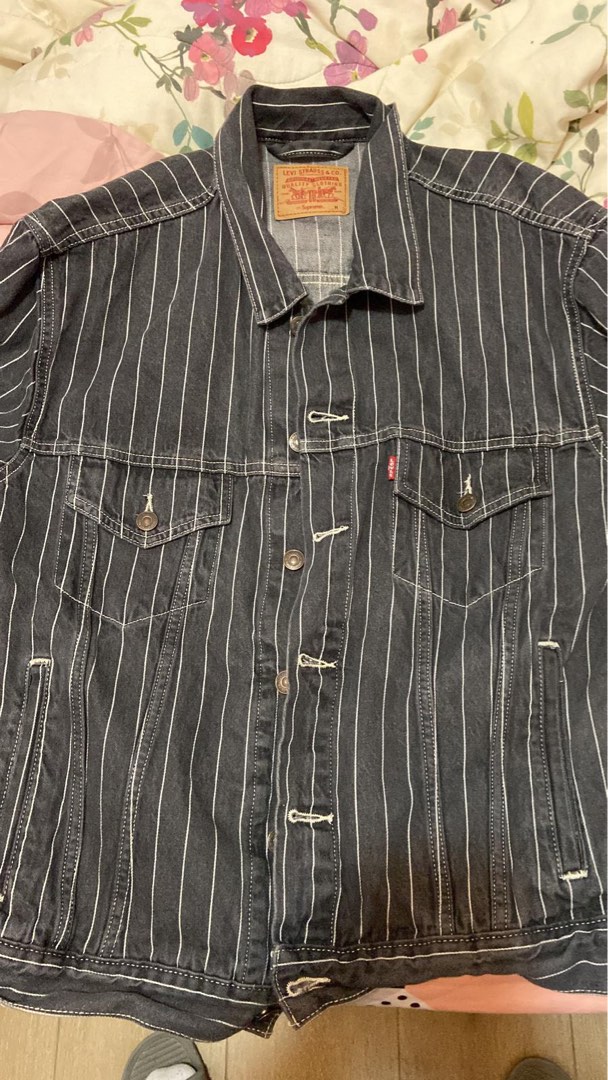 Supreme levi's best sale pinstripe trucker jacket
