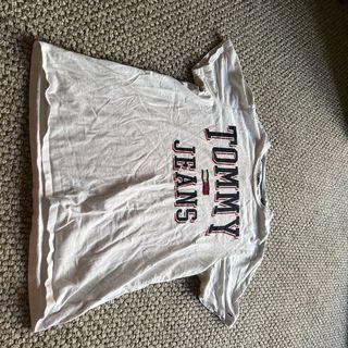 Tommy Hilfiger shirt size medium womens