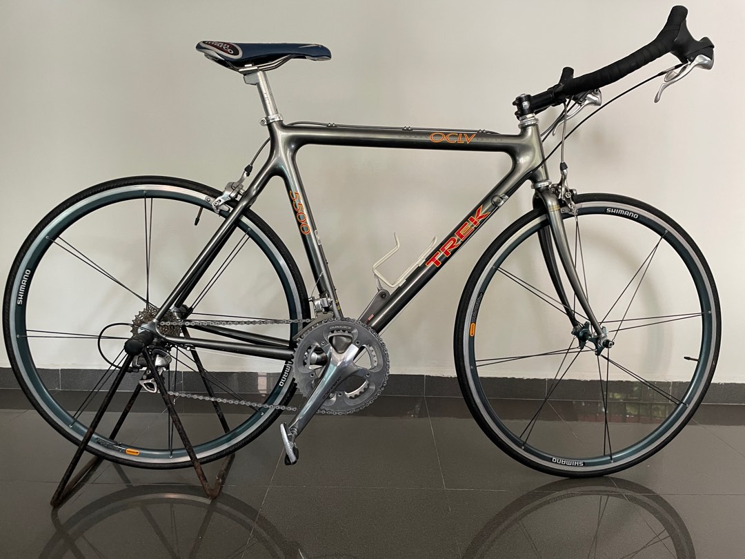 Trek 5500 store carbon road bike