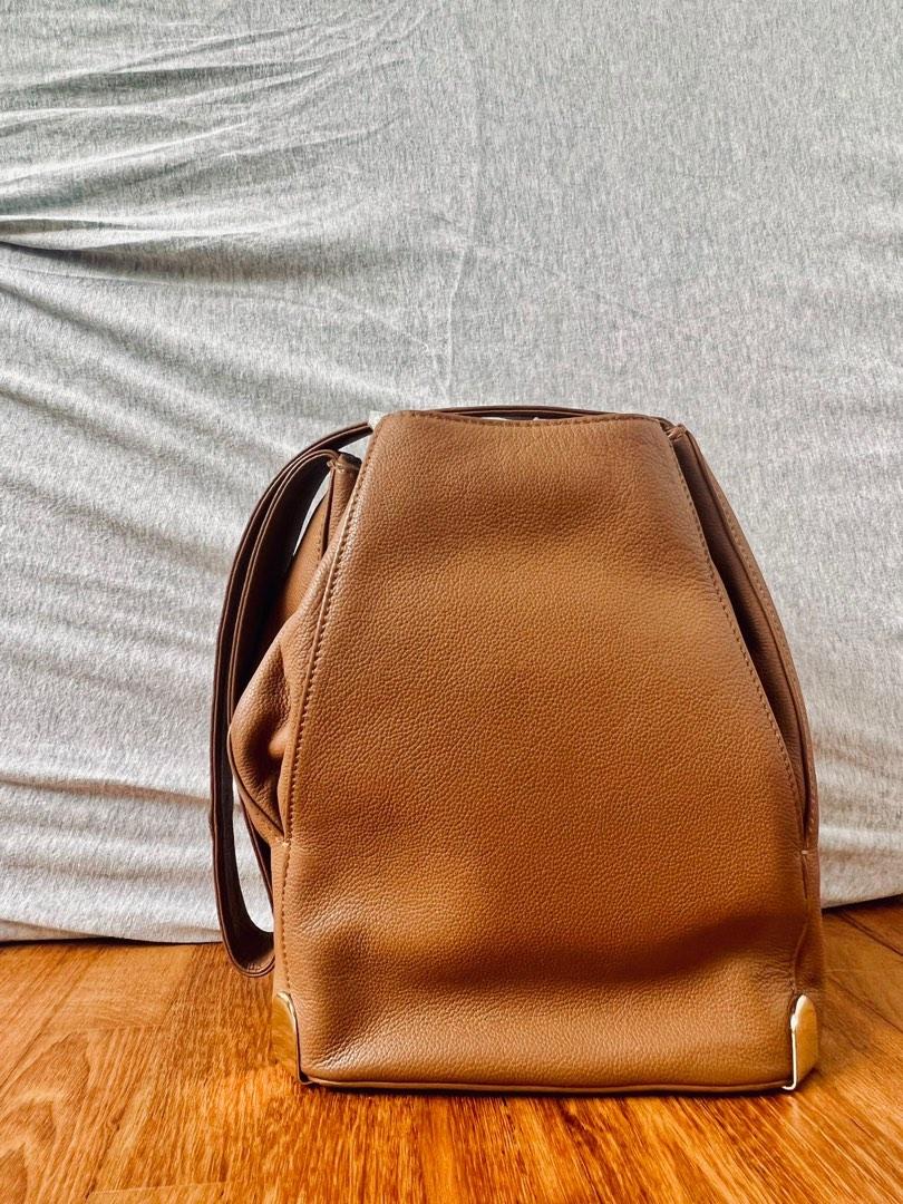 Vince camuto drawstring deals bucket bag