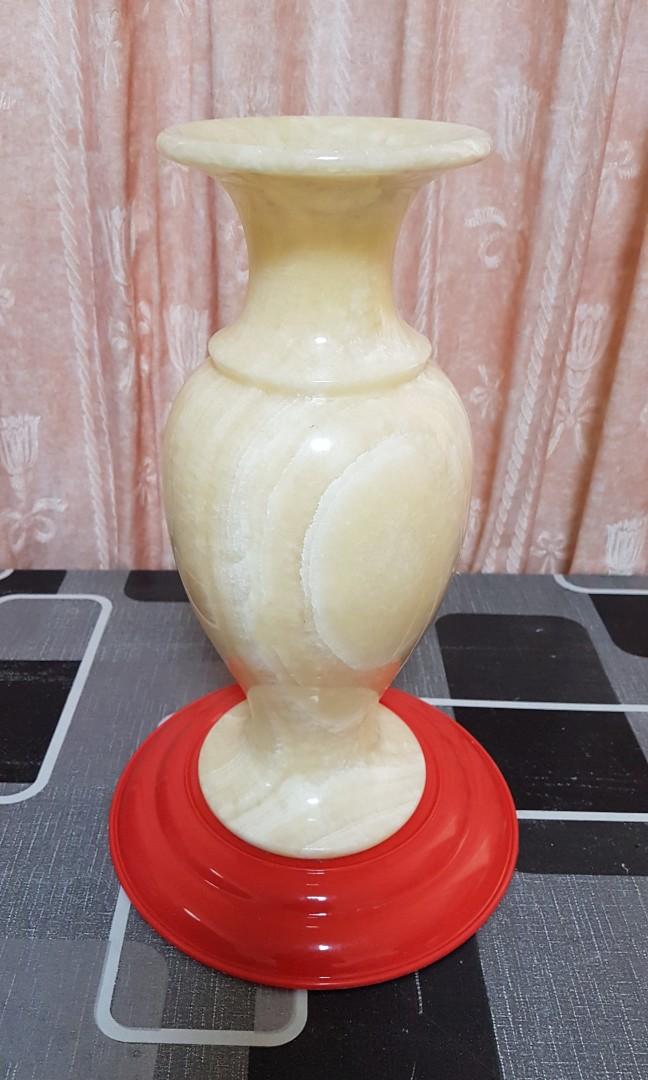 VINTAGE MARBLE VASE, Hobbies & Toys, Memorabilia & Collectibles