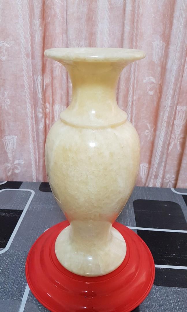 VINTAGE MARBLE VASE, Hobbies & Toys, Memorabilia & Collectibles