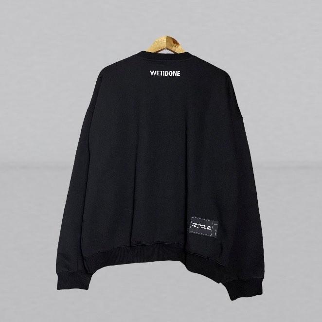 Welldone Boxy Type Sweatshirt (Category: Activewear) located in Paranaque City. Submitted by unclesource (Listing ID 1191411833, Image 2). Description: Dimes: 26.5x29" Off.