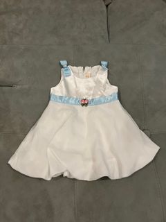 (Category: ) located in . Submitted by wardrobe.wawa (Listing ID 1191420247, Image 1). Description: .