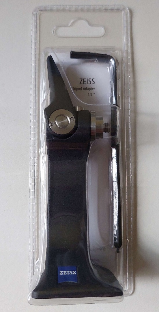 ZEISS Quick Release Binocular Tripod Adapter for Conquest HD and Terra