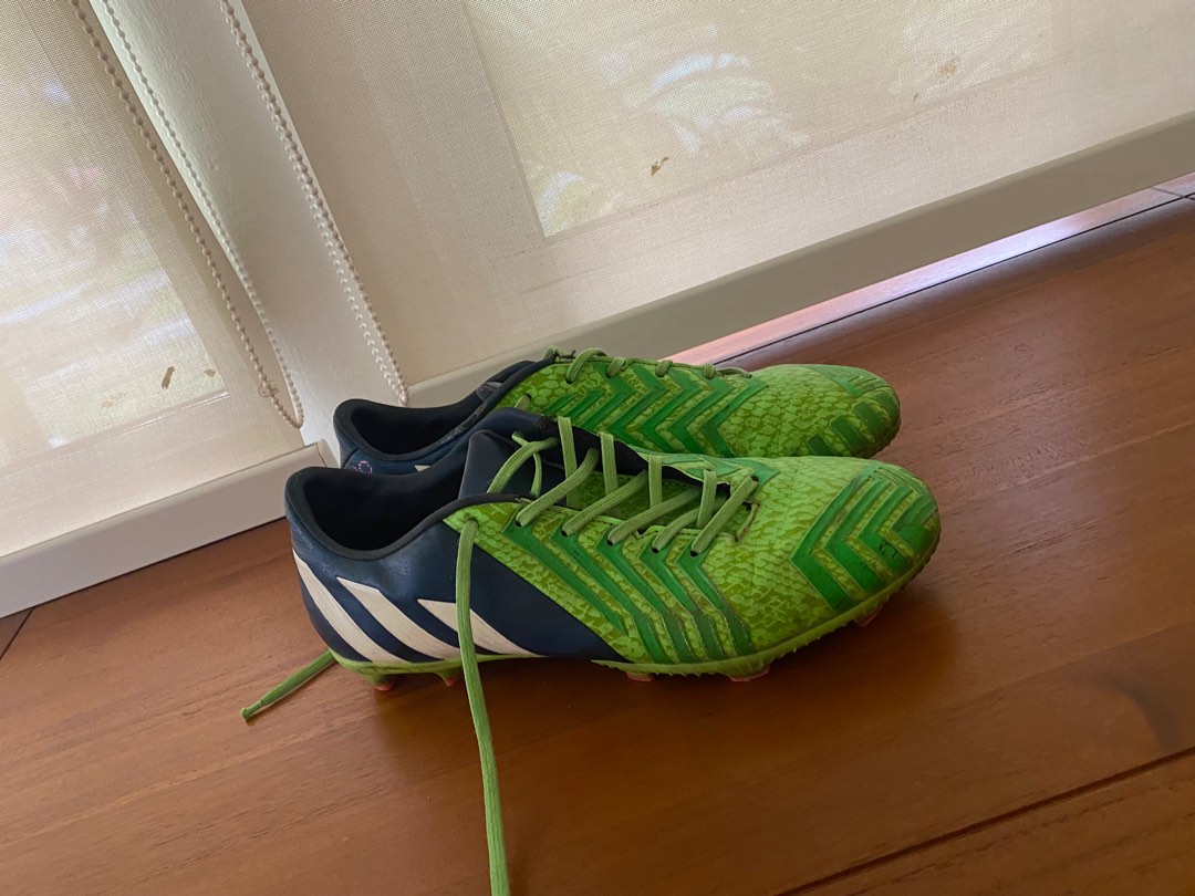 Adidas football shoes, Men's Fashion, Footwear, Sneakers on Carousell