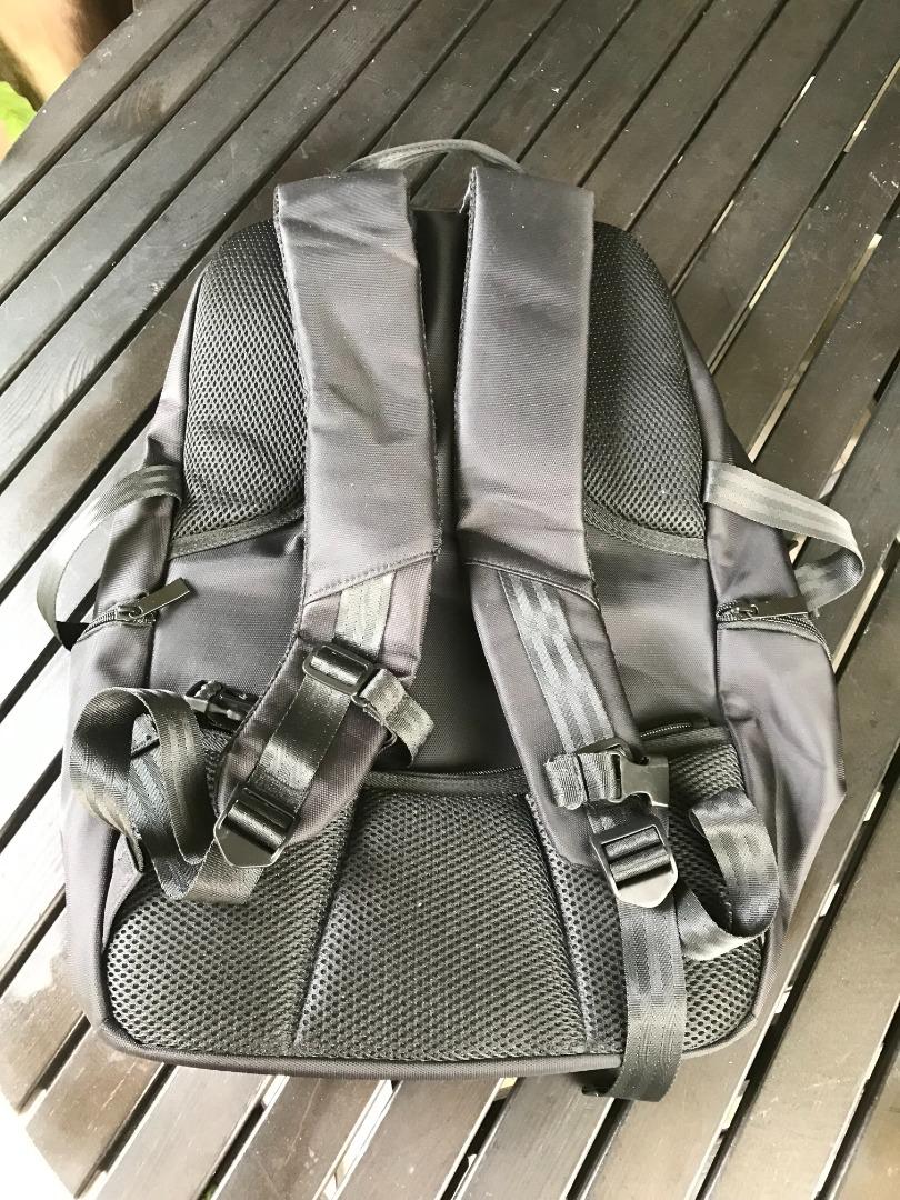 Aftershock laptop backpack. Used only once. In very good condition ...