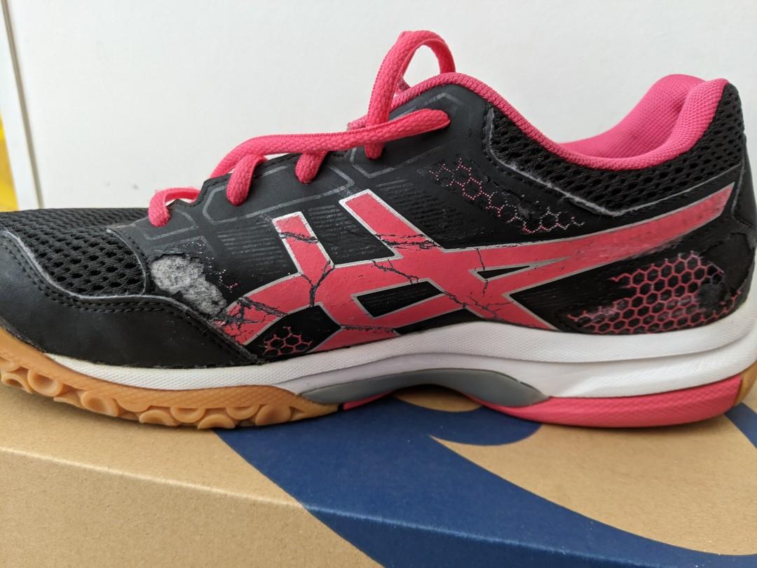 ASICS GEL ROCKET women s US7.5 Sports Equipment Sports Games