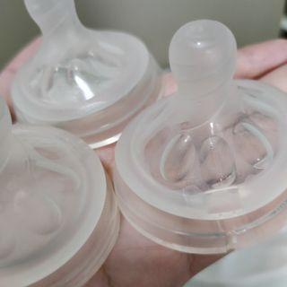 Avent Natural teats ( various sizes)