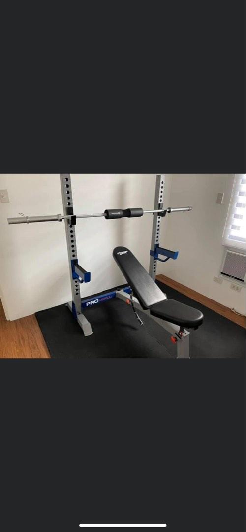 Bench press (Category: Weights & Dumbbells) located in Quezon City. Submitted by mark062587 (Listing ID 1191646585, Image 1). Description: All in Bench press pro Plates - 20lbs, 15,10, 5,2.5 Olympic bar - 16lbs Rubber mat 4 pcs Dumbells 40,30,20 All set po di na po nagagamit Fix price na po FOR SALE SET PO .
