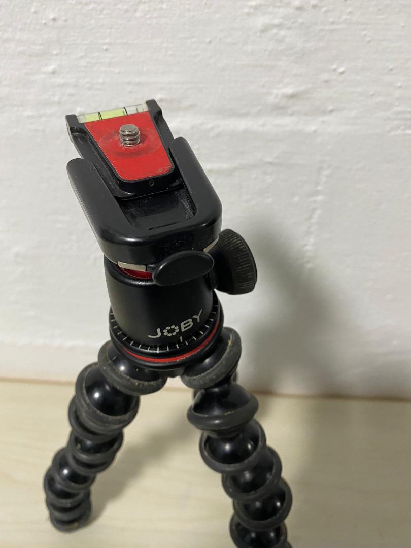 Canon Pancake Lens + Tripods + Dual Battery Charger, Photography, Lens