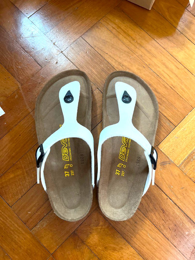 Devo sandals online