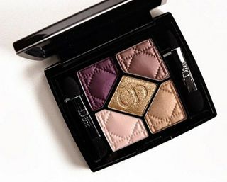 (Category: ) located in . Submitted by Iyrah_preloved (Listing ID 1191614826, Image 1). Description: .
