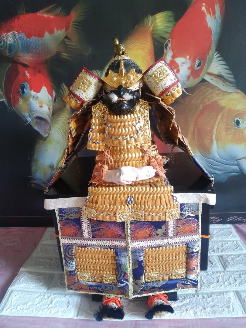 DISPLAY PIECE- KABUTO (Category: Other Home Decor) located in San Pedro. Submitted by souq_dekada (Listing ID 1191515351, Image 2). Description: Selling this Japanese display piece "Kabuto Warrior", almost b/new, conversation piece, wooden flatform included, pm for add'l details H-26 inches Box- 15x13 inches ****** Add: Sf via lalamove MOP: Gcash only- **FIXED PRICE**.