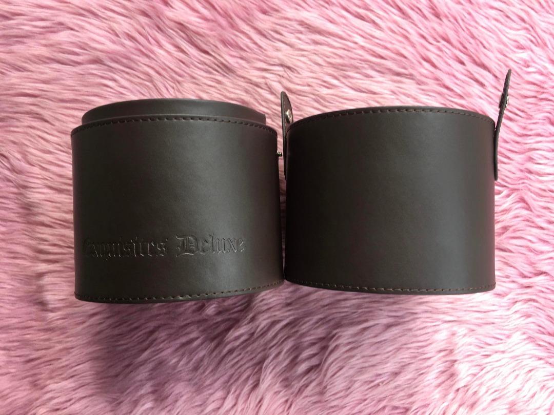 Exquisites Deluxe Leather Makeup Brush Holder (Brown) (Category: Makeup) located in Manila. Submitted by memorylanestore (Listing ID 1191503767, Image 2). Description: Exquisites Deluxe Leather Makeup Brush Holder *Leather Type Material *Can Fit Dozens Of Makeup Brushes *Brand New /Never Been Use. .