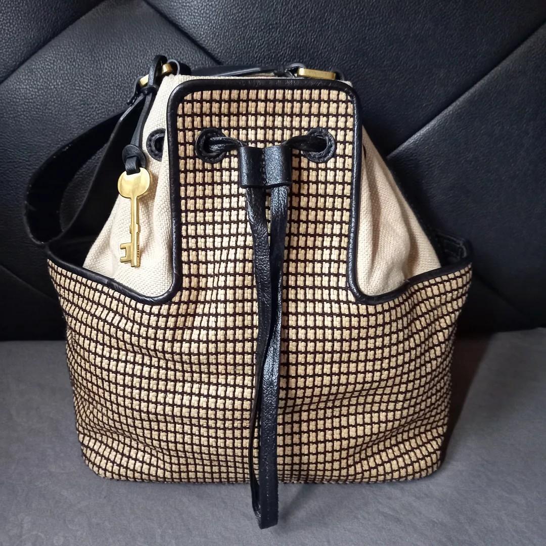 Fossil cooper bucket