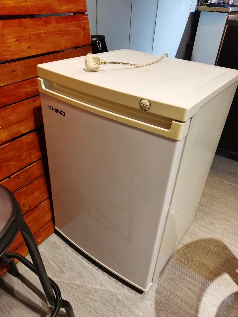 Freezer upright 100l, TV & Home Appliances, Kitchen Appliances
