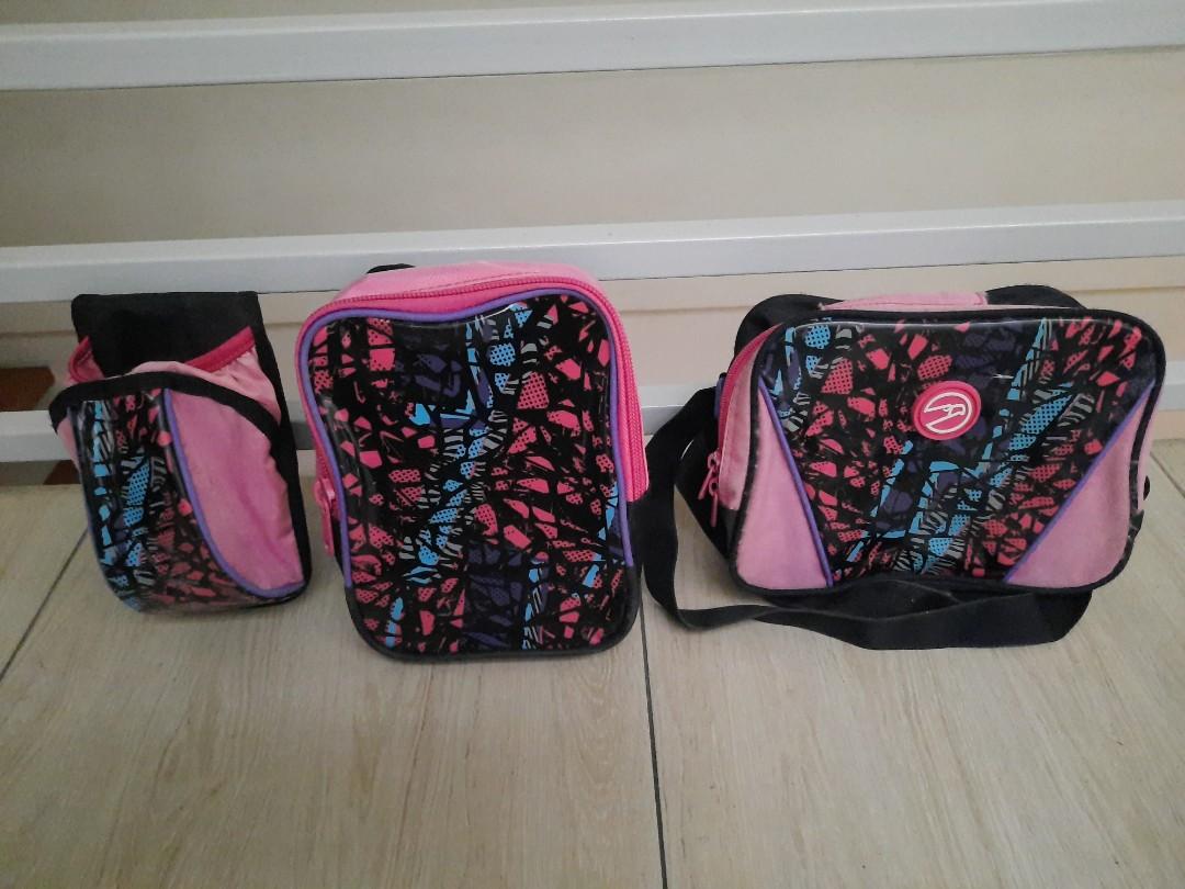 Hawk with Lifetime warranty school stroller bag complete set (Category: Everything Else Others) located in Quezon City. Submitted by themissingpiecesarehere (Listing ID 1191559321, Image 3). Description: Complete set of Hawk stroller trolley bag - with lunch bag, 2 side bags and silver protection cover. Clean. Silver cover has tear on one side and back as seen on the last pictures. Lifetime warranty..