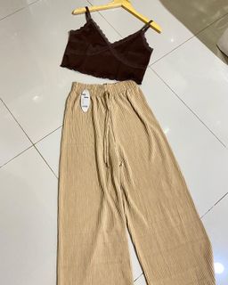 (Kategori: ) berada di . Dikirim oleh basic.preloveds (ID iklan 1191541961, Gambar 1). Deskripsi: .