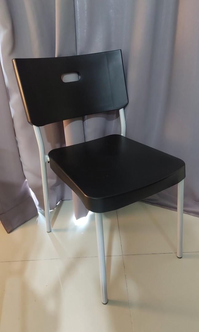 Ikea black on sale plastic chair