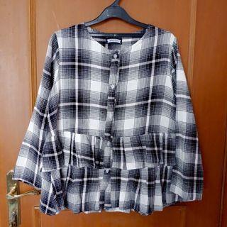Iwweardins Black Ruffle Plaid Top