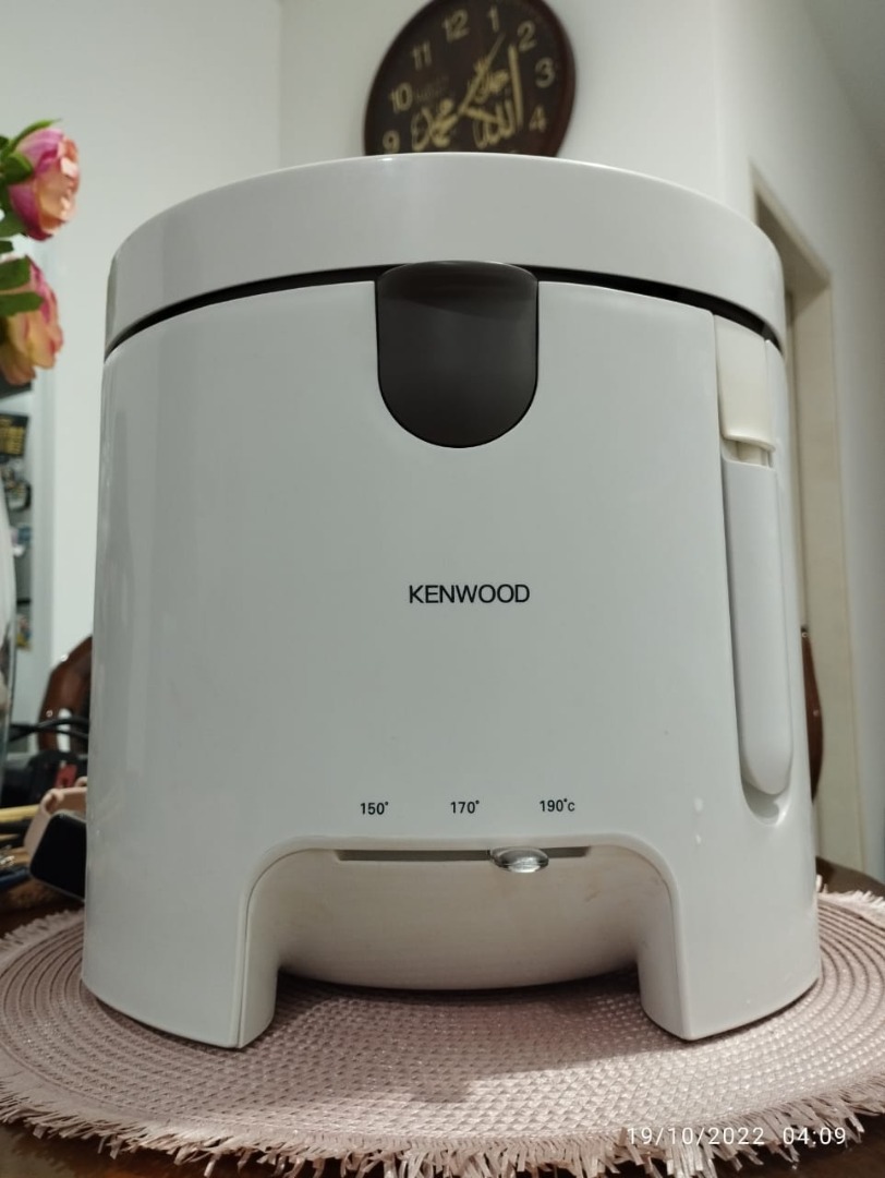 Kenwood DF310 Deep Fryer, Furniture & Home Living, Kitchenware & Tableware, Cookware
