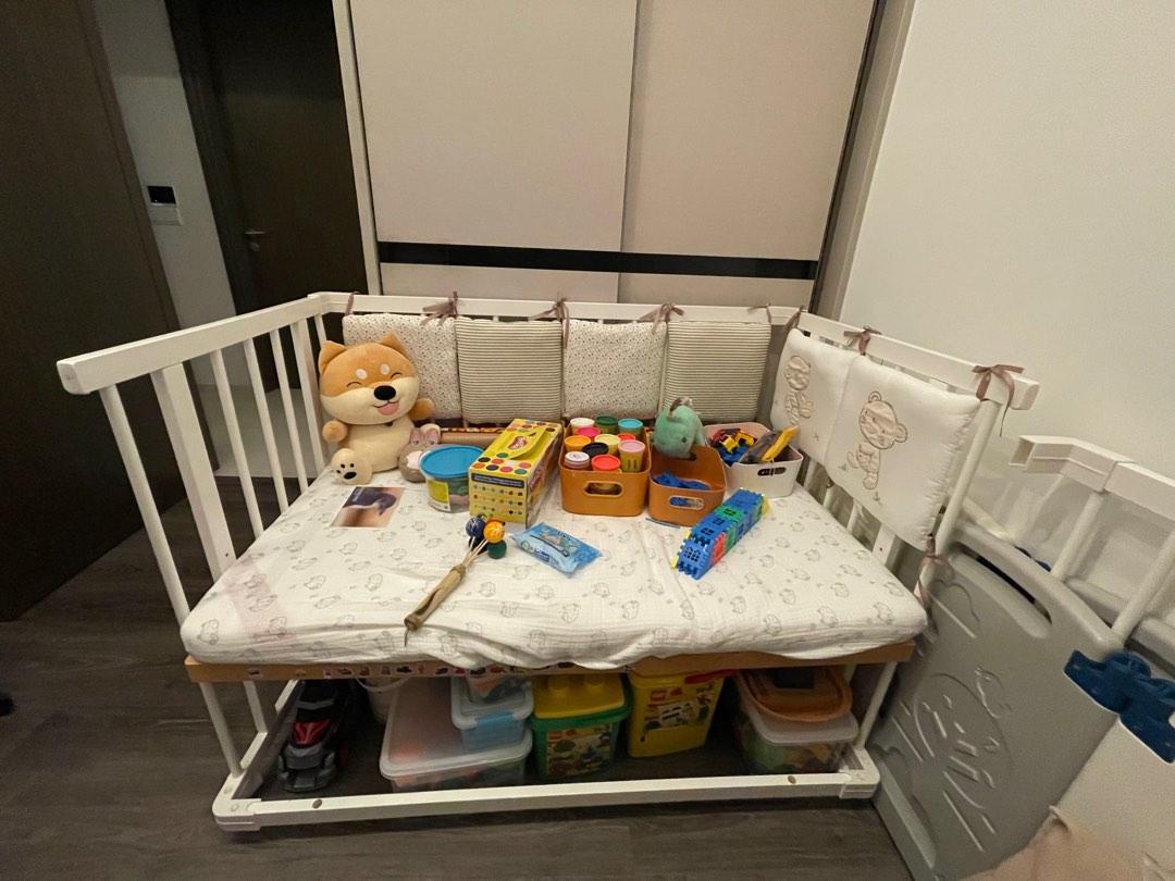 FARSKA BABY CRIB W MAttress