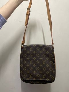 （分類：）位於 。 由 imroxx 提交（商品編號 1191618275，圖片 1）。簡介： 。