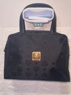(Category: ) located in . Submitted by Cabb_Bags (Listing ID 1191517526, Image 1). Description: .