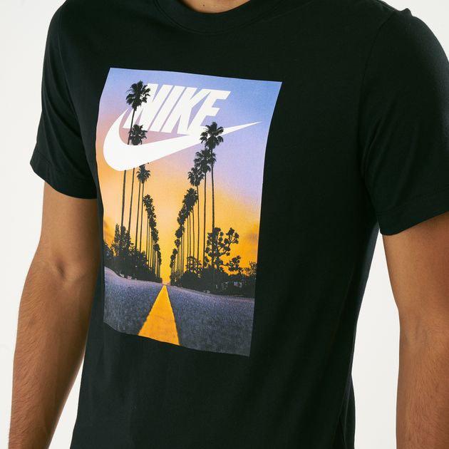 silencio refugiados Persona australiana Nike Tshirt “Sunset Palm”, Men's Fashion, Tops & Sets, Tshirts & Polo Shirts  on Carousell