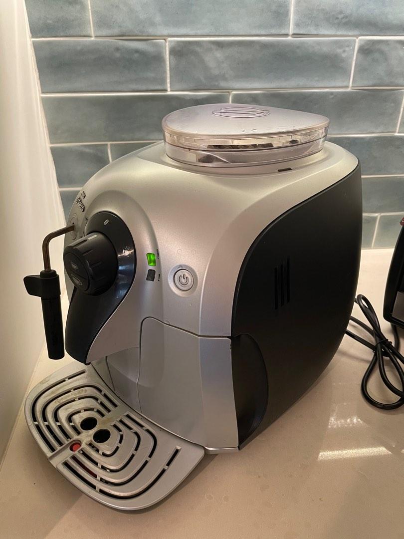 Philips Saeco coffee machine Xsmall fully automatic, TV & Home