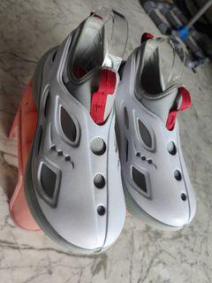 Saucony x Tombogo