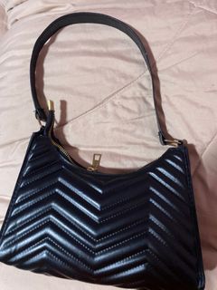 (Category: ) located in . Submitted by catsypreloved (Listing ID 1191654319, Image 1). Description: .