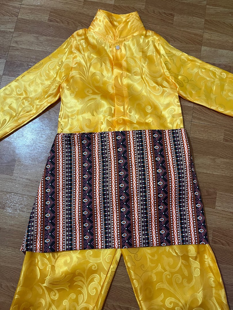 Singapore costume for UN, Babies & Kids, Babies & Kids Fashion on Carousell