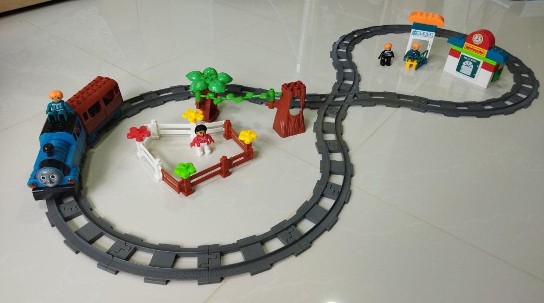 Thomas and friends train set building blocks, Hobbies & Toys, Toys