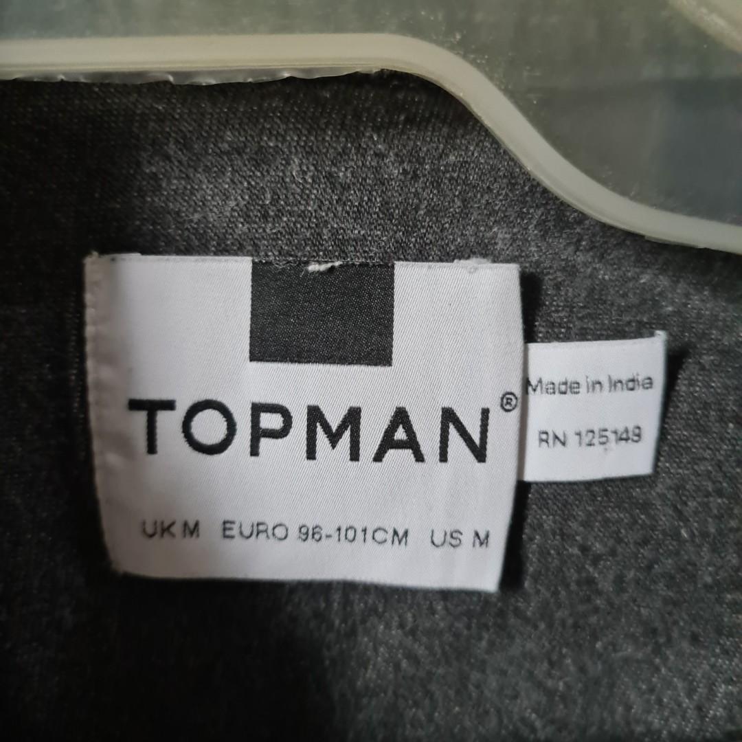 Topman Gray Polo (Category: Formal Shirts) located in Quezon City. Submitted by Strawhat10 (Listing ID 1191551818, Image 3). Description: Topman gray polo Bought at Topman Trinoma (pre-pandemic) Size: USA Large (slim fit).